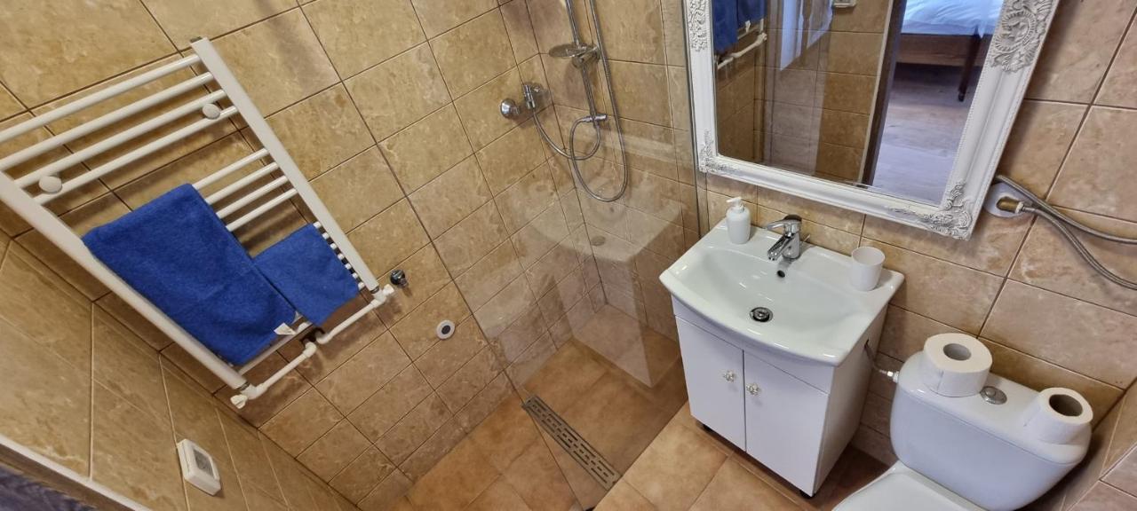 Veronica Studio Piatra Neamţ Exterior foto